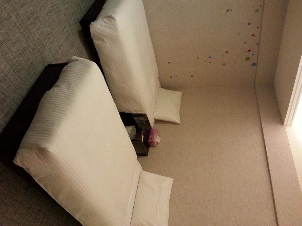 Holiday Fun Hostel 臺北 外观 照片