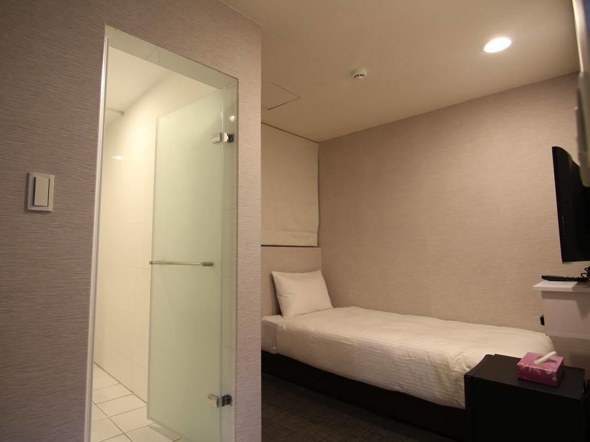 Holiday Fun Hostel 臺北 外观 照片