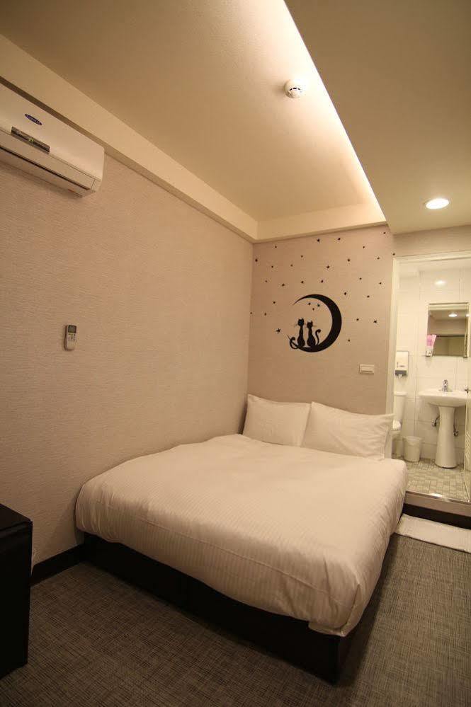 Holiday Fun Hostel 臺北 外观 照片